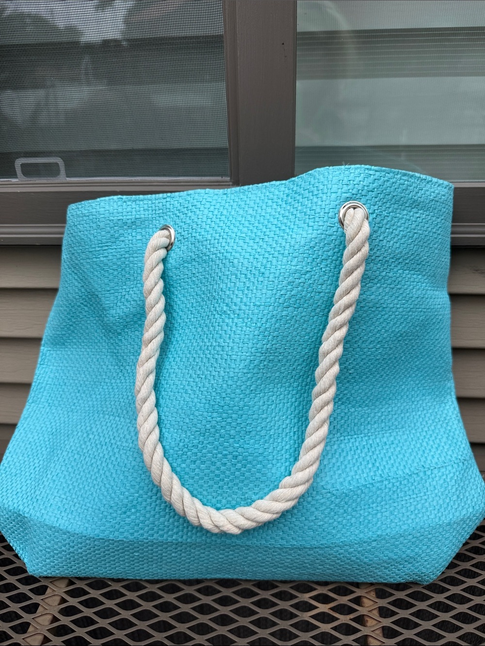 NWT Turquoise Rope-Handle Shell Tote - Picture 3 of 9